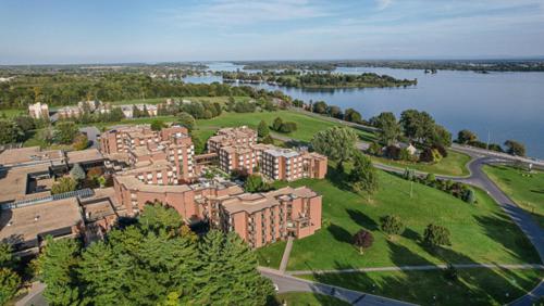 DEV Hotel and Conference Centre in Cornwall, Canada