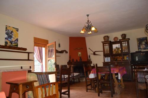 Caballero Y Cozar 2 — hotel in Siles