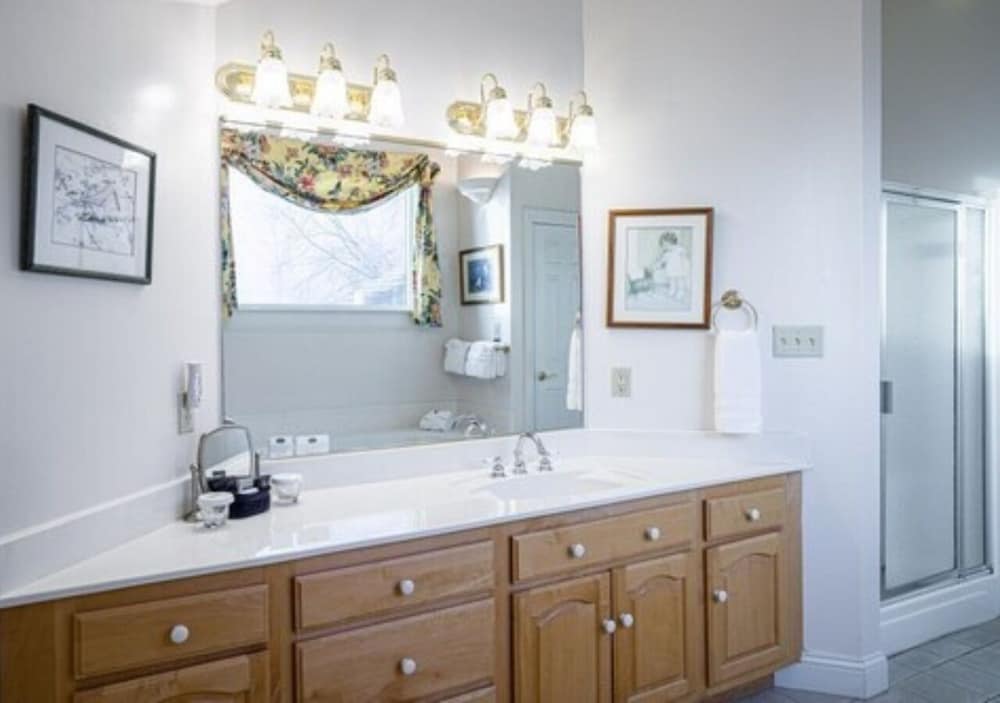Whitestone Inn - photo 84