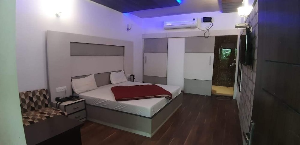 Hotel Eminent — Agra — photo 2