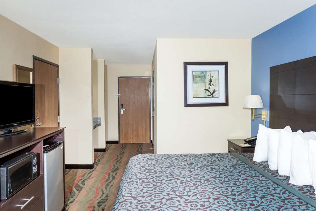 Days Inn by Wyndham Springfield - photo 12