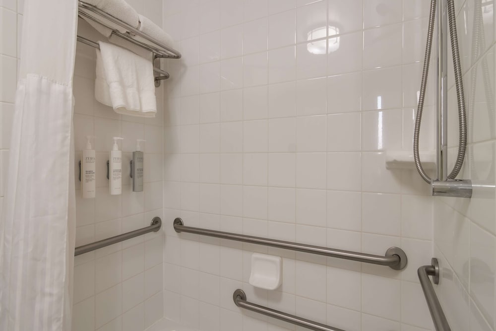 Hilton Garden Inn Madison West Middleton - photo 35