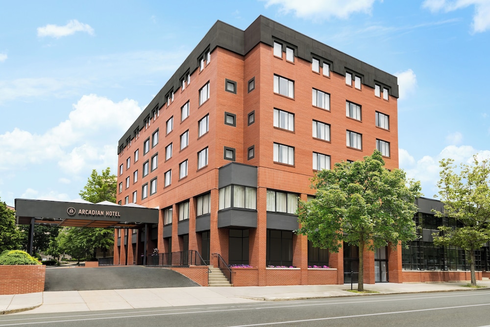 The Arcadian powered by Sonder — hotel in Brookline
