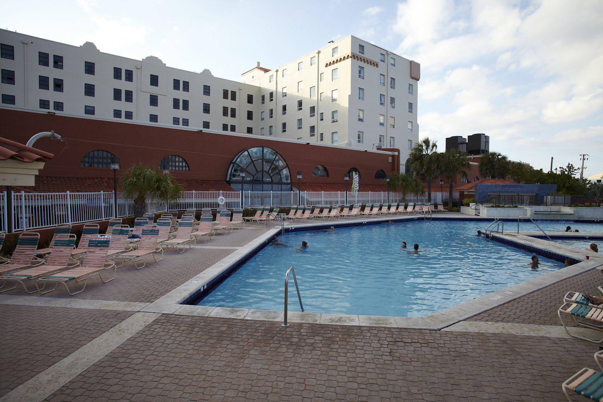 The Hollywood Beach Resort by RevMBE Consulting - photo 12
