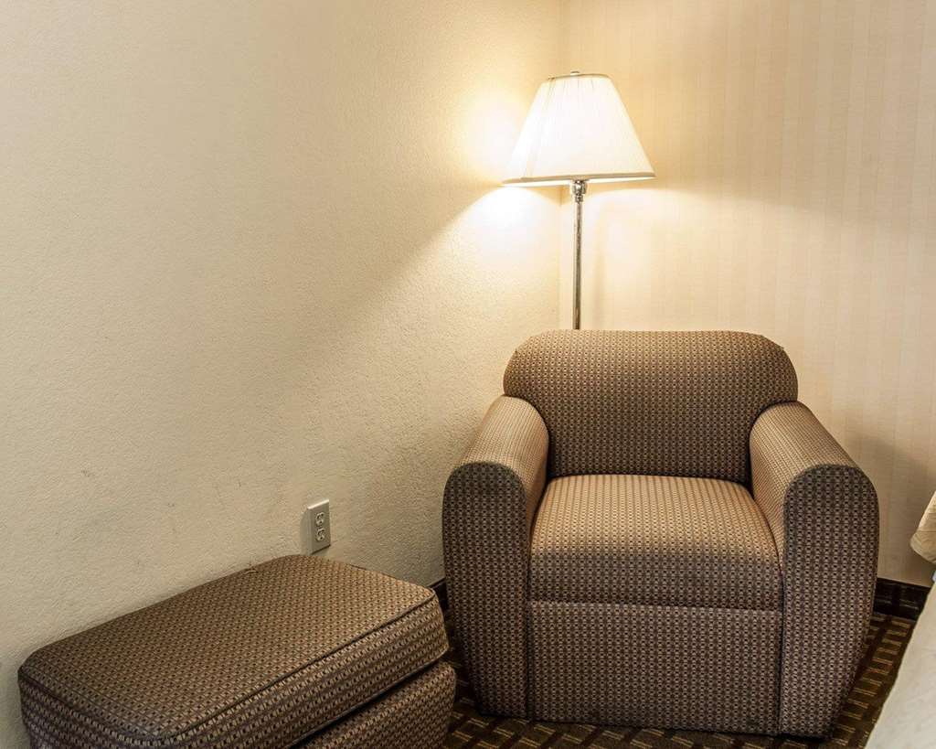 Quality Inn & Suites Shelbyville I 74 - photo 11