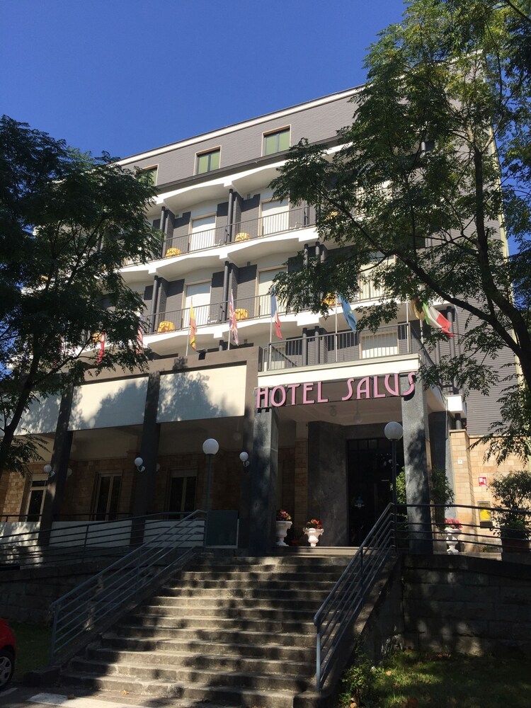 Hotel Salus — hotel in Medesano