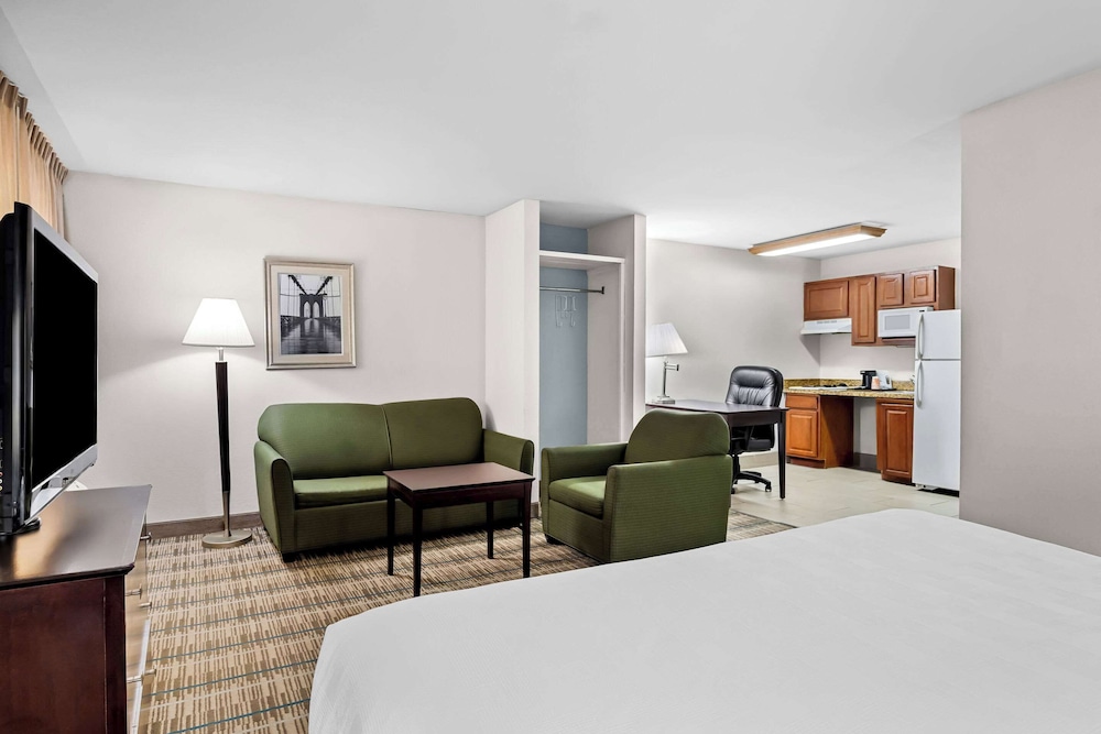 MainStay Suites Addison Dallas - photo 24