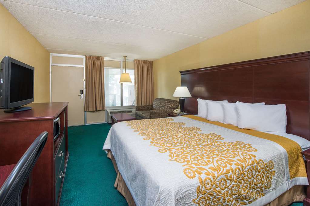 Days Inn by Wyndham Paducah I 24 Exit 4 - photo 13