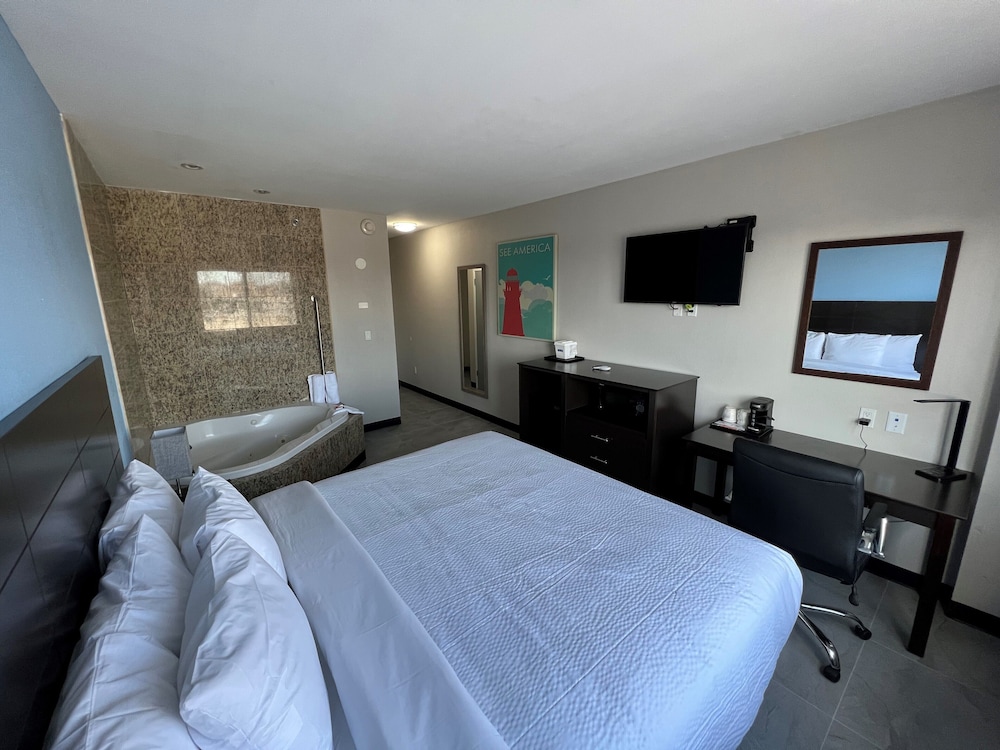 Travelodge by Wyndham Ozone Park - photo 13