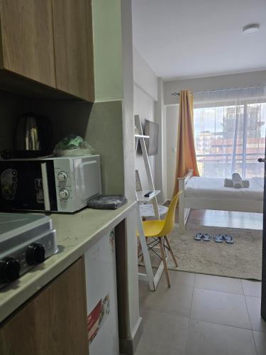 1 Bedroom Studio Sleeps 2 Elevator Free Parking