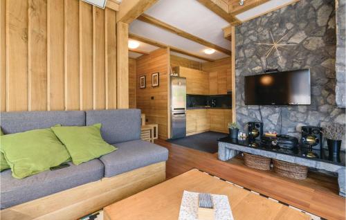 Beautiful Home In Gornji Zvecaj — Generalski Stol — photo 3