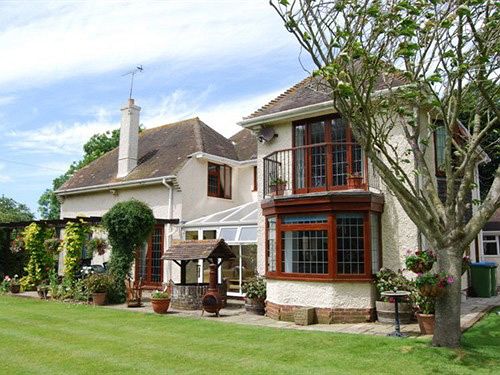 Derwent House — 4-Star Luxury Hotel in Littlehampton, United Kingdom
