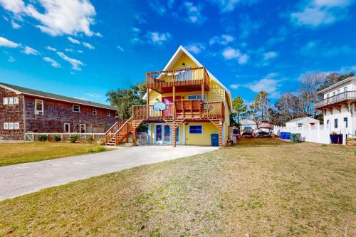 Sunshine Days - carbon neutral hotel in Nags Head