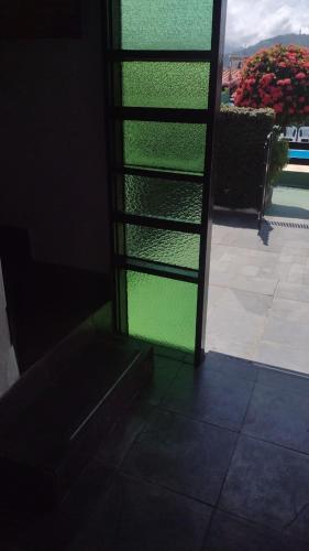 Seu lar na Praia sobrado em Condomínio horizontal excelente localização in Caraguatatuba, Brasil