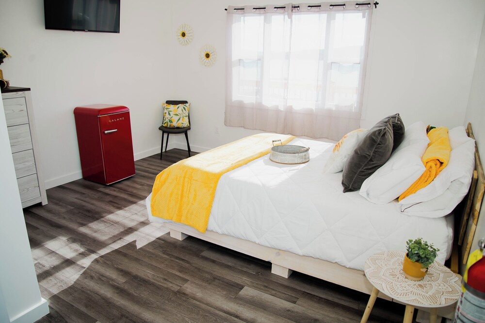 Blanches Hideaway in Burlington, Canada