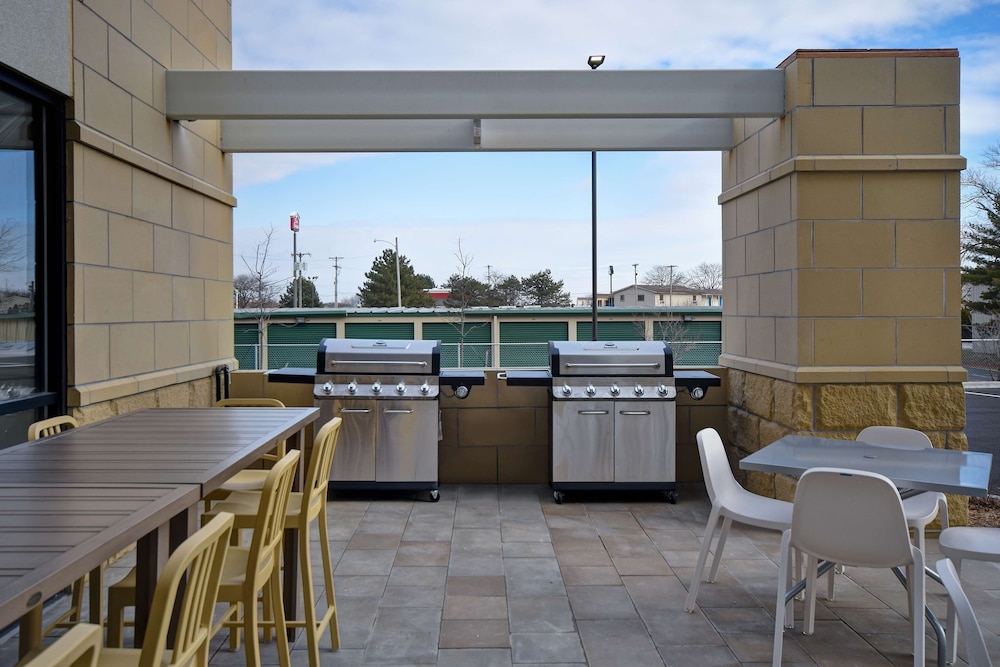 Home2 Suites by Hilton Bowling Green - photo 31