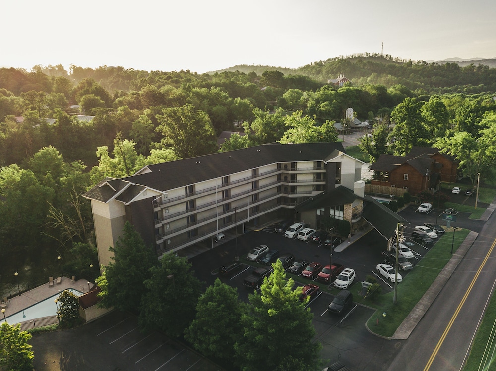 Twin Mountain Inn & Suites - photo 112