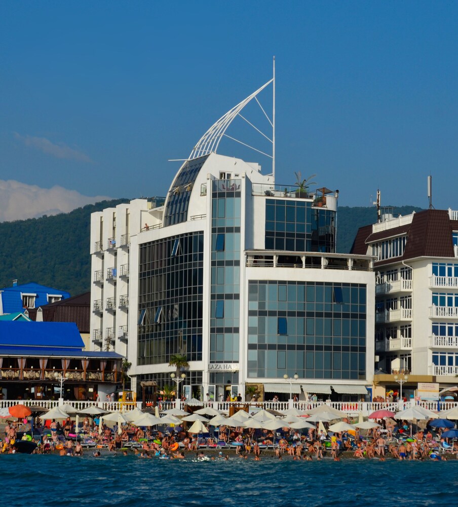 Laza Hall - last minute hotel in Sochi