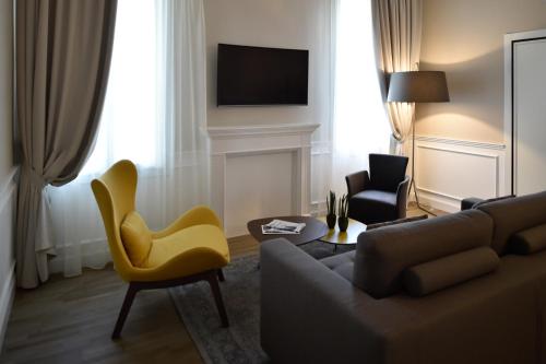Palazzo Bovio Boutique Apartments — 4-Star Luxury Hotel in Padova, Italy