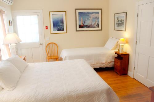 West Tisbury Inn - photo 23