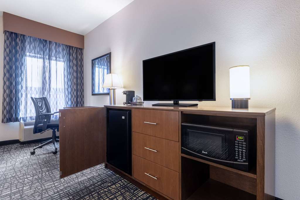 La Quinta Inn & Suites by Wyndham Morgantown - photo 56