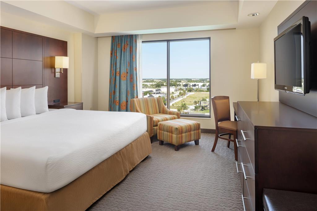 Ramada Plaza Resort & Suites by Wyndham Orlando Intl Drive - photo 40