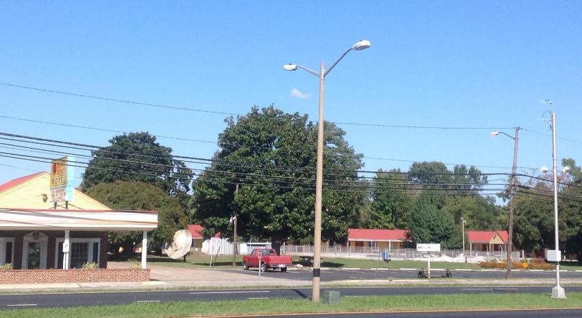 Sunset Manor Motel - last minute hotel in Chesapeake