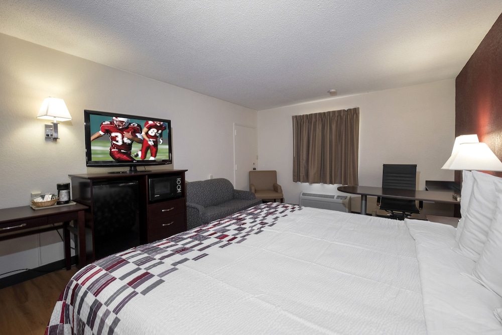 Red Roof Inn Warrenton - photo 13