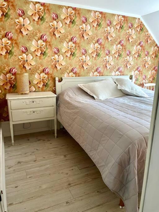Charmigt sekelskifteshus med närhet till det mesta — 4-Star Luxury Hotel in Eskilstuna, Sweden