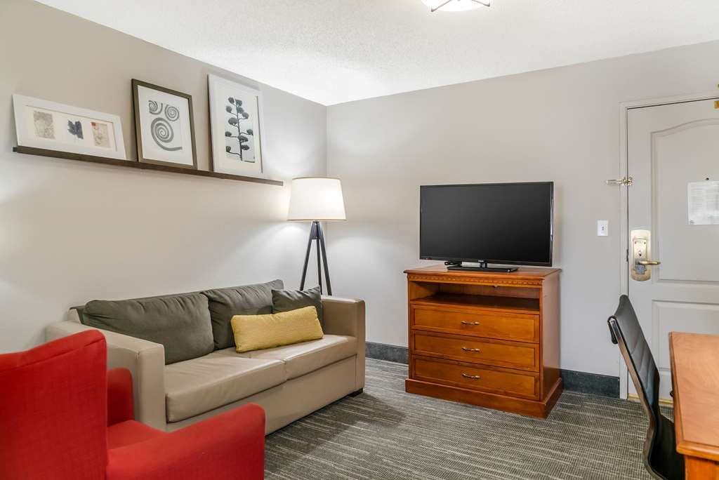 Country Inn & Suites by Radisson Rossford Toledo South - photo 29