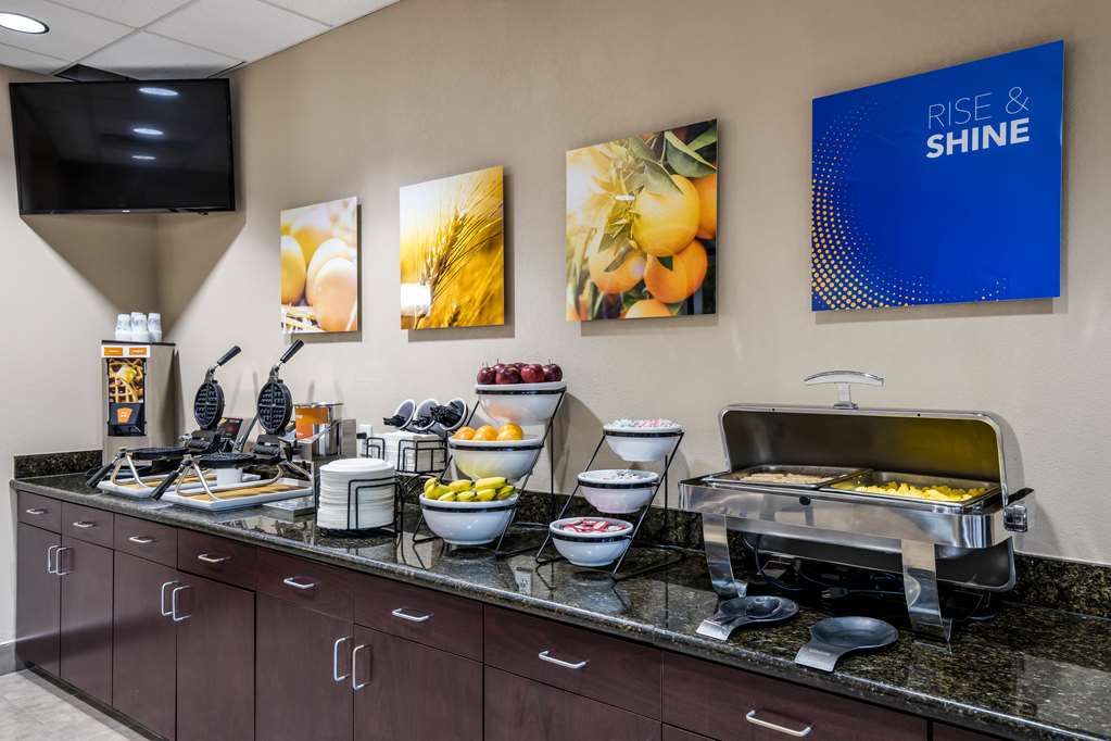 Comfort Inn Bonner Springs Kansas City - photo 40