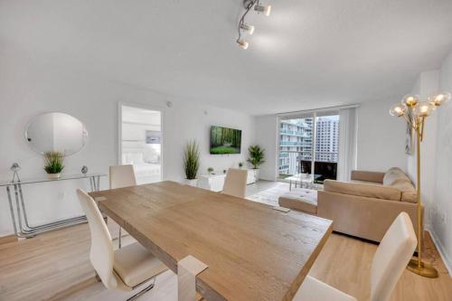 Incredible 1 BED 1 BTH Brickell Ocean View — 4-Star Luxury Hotel in Miami, United States