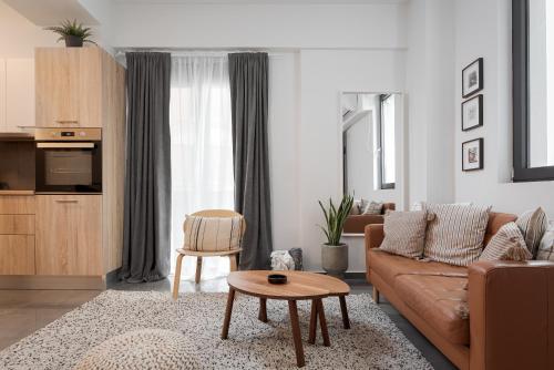 Orpheas Athens Comfy Apartment — 4-Star Luxury Hotel in Athens, Greece