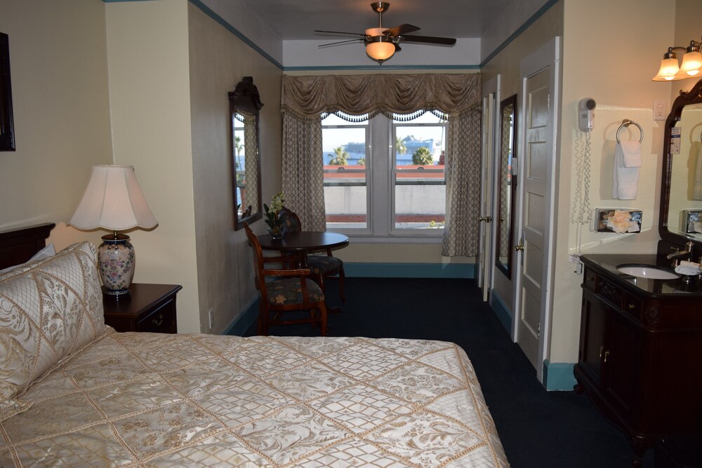 Studio 9 Hotel Catalina - photo 37