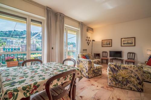 Casa Valentina Vista Mare Relax E Comfort — 4-Star Luxury Hotel in Camogli, Italy