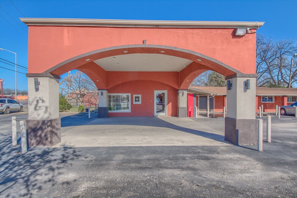 Amber Sky Motel - photo 25