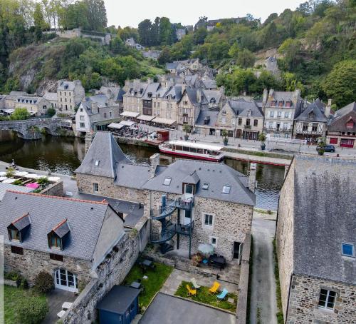 Au Fil de l'Eau le Bord de Rance — hotel in Lanvallay