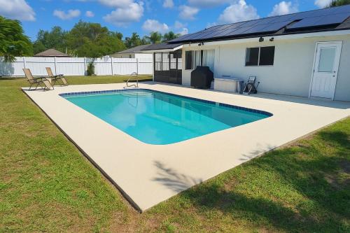 Splash Oasis 4Br 2Ba Heated Pool Bbq — hotel in Port Saint Lucie