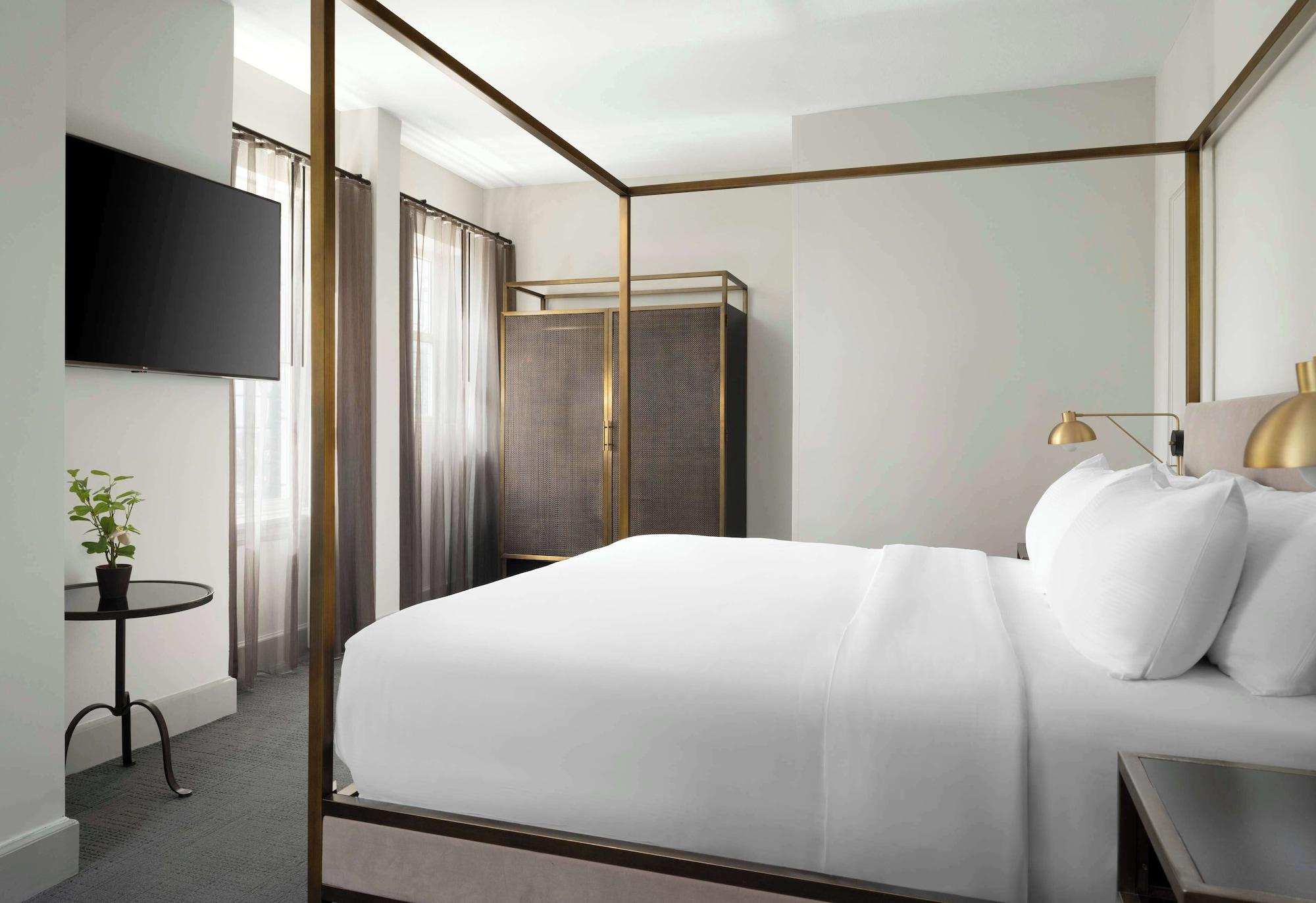 Hotel Phillips Kansas City Curio Collection by Hilton - photo 11