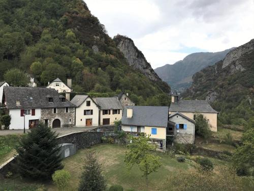 Chez Requenna - carbon neutral hotel in Unknown City