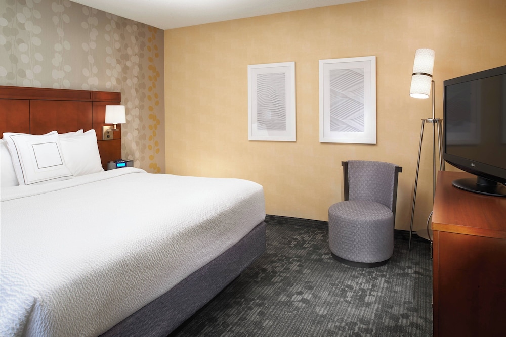 Courtyard by Marriott Detroit Warren - photo 6