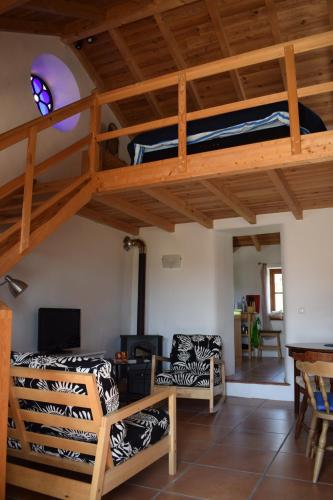 Vale Da Palha 17763146 — Benedita