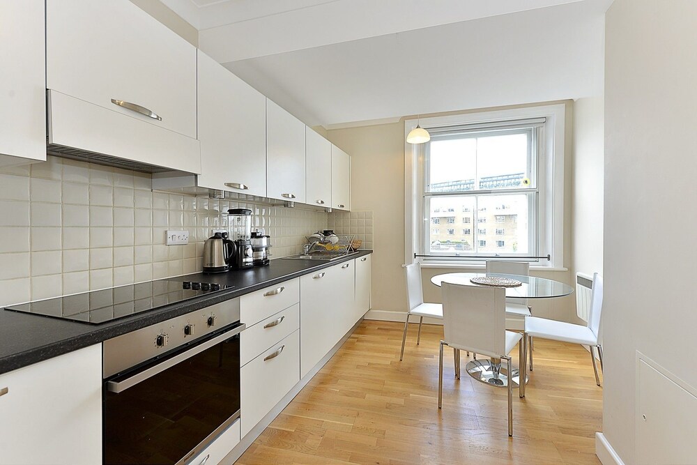 Belgravia Apartments Old Brompton Road — 4-Star Luxury Hotel in London, United Kingdom
