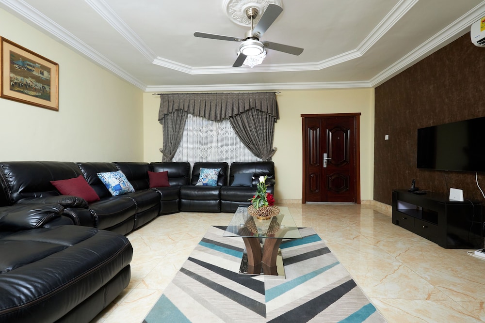 De Chateau Paradise in Accra, Ghana