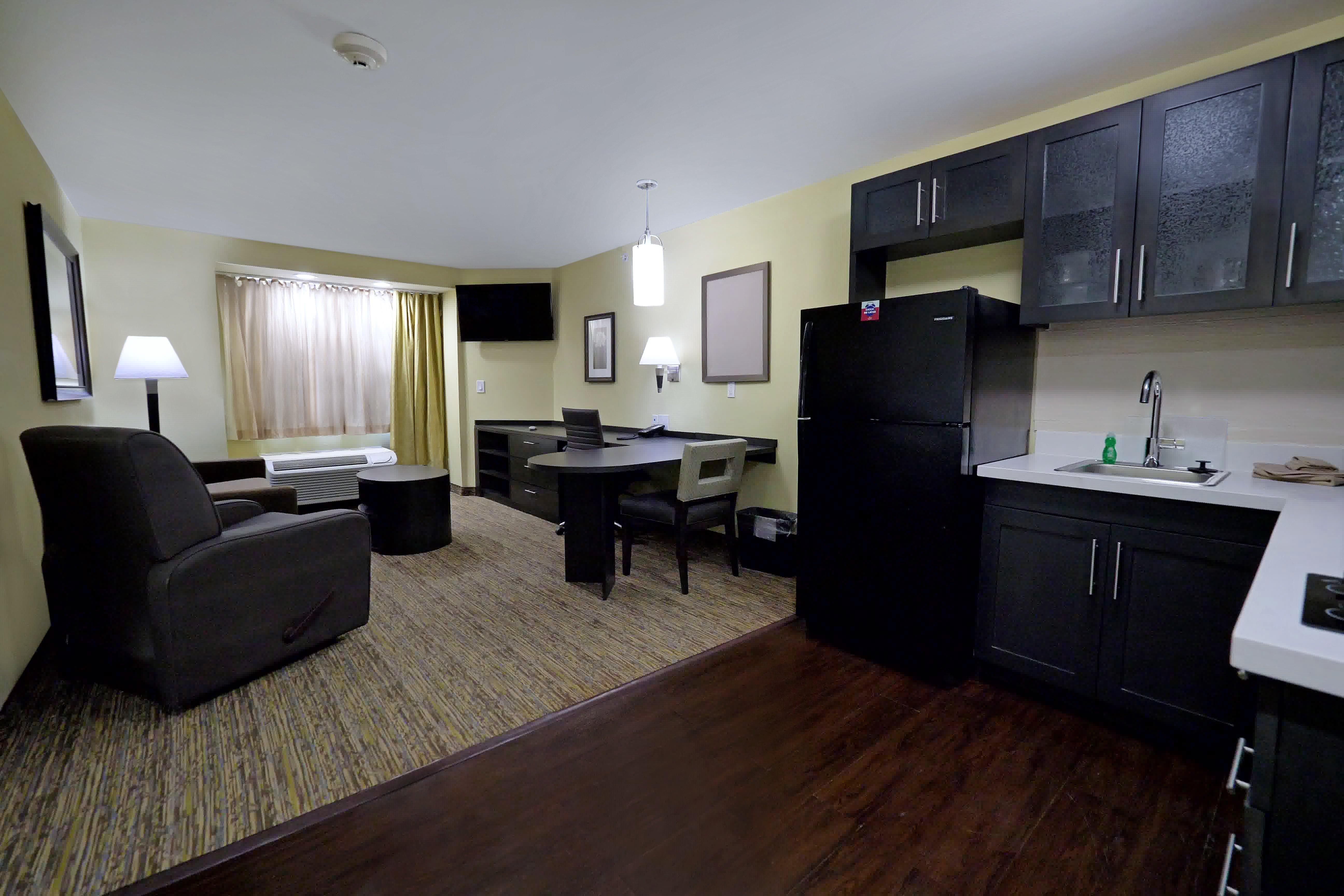 Candlewood Suites Dallas Plano W Medical Ctr - photo 26