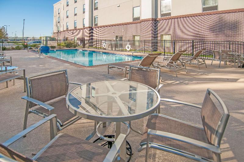 Hampton Inn Opelousas - photo 84