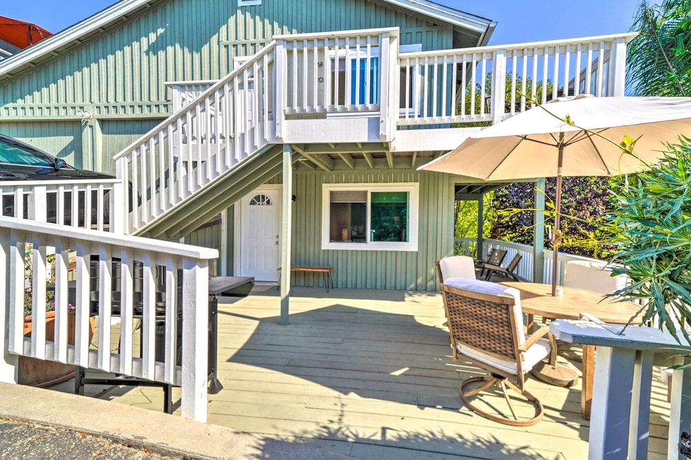 Cozy Cali Condo Walk to Summerland Beach — 4-Star Luxury Hotel in Santa Barbara, United States