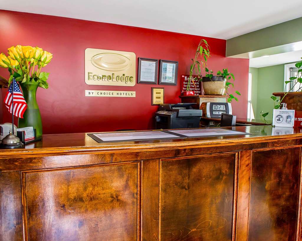 Econo Lodge Jefferson Hills Hwy 51 - photo 5