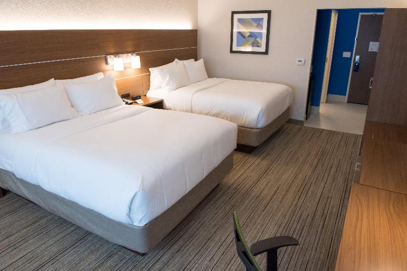 Holiday Inn Express Hotel & Suites Goshen by IHG - photo 58