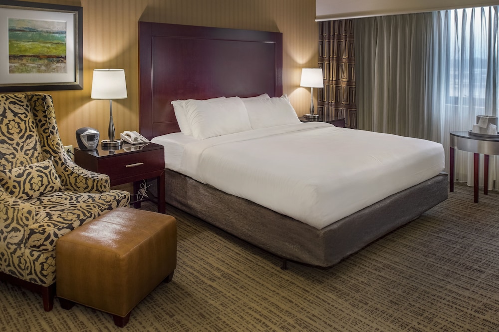 Crowne Plaza St. Louis Airport by IHG - photo 64